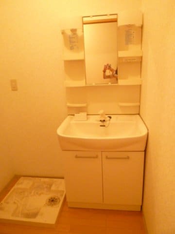 現況が相違する場合は現況を優先致します。2011年6月撮影。 セレス薊野