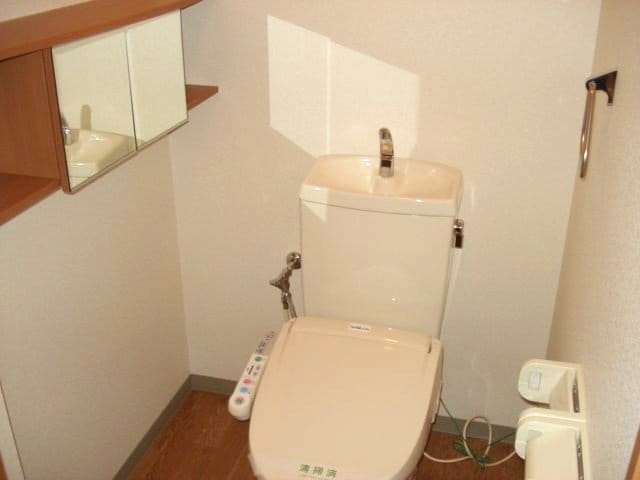 シャワー付トイレ パルムドール弐番館