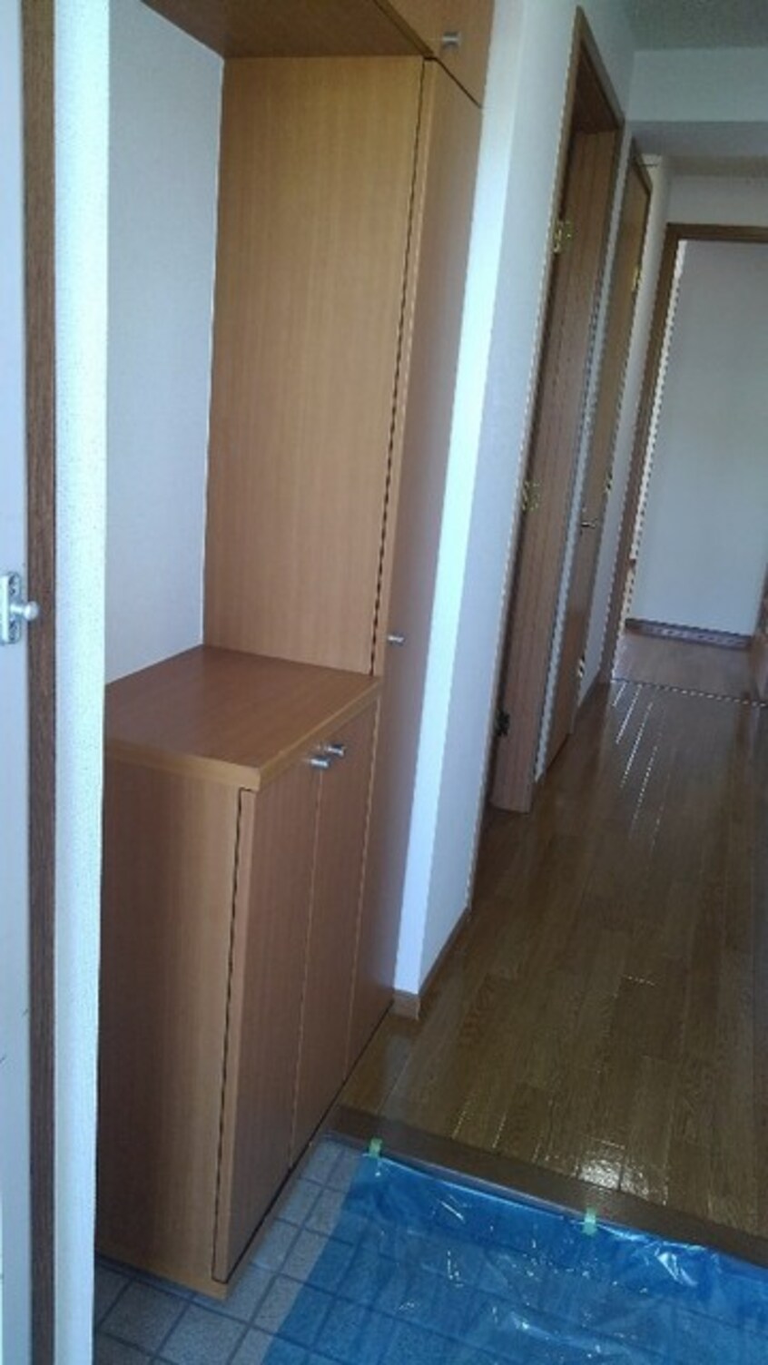 玄関 ウエスト　カレント