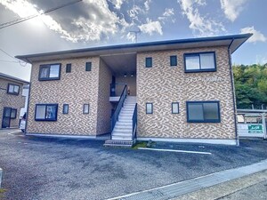 フォブール松岡 A棟