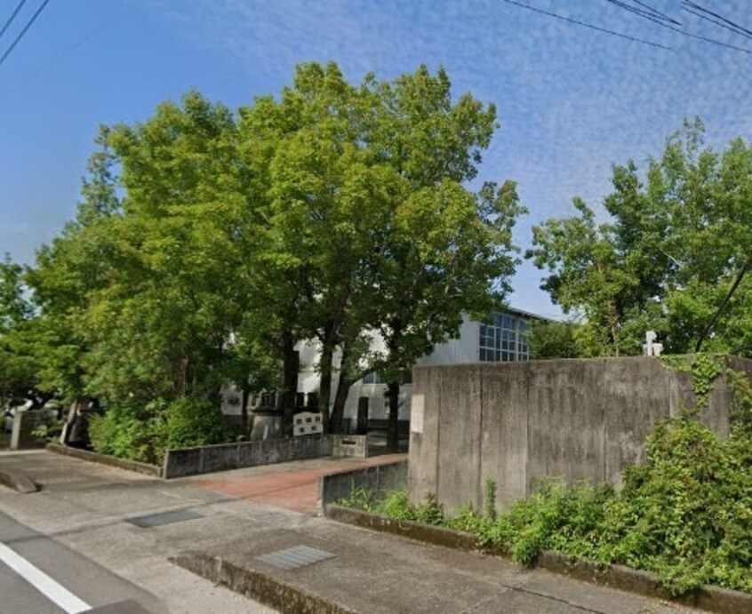 南国市立日章小学校(小学校)まで531m FIN MAISON