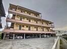 山岡ハイツの外観
