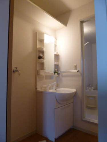  メゾンボヌール A棟