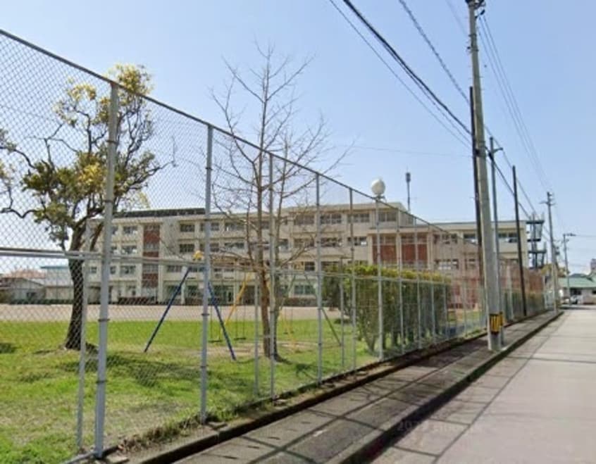 香南市立野市東小学校(小学校)まで1273m ワンパースンハイツ