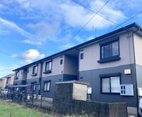 ハイツ足達 B棟