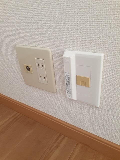  レジデンス　ファミリア　Ｄ