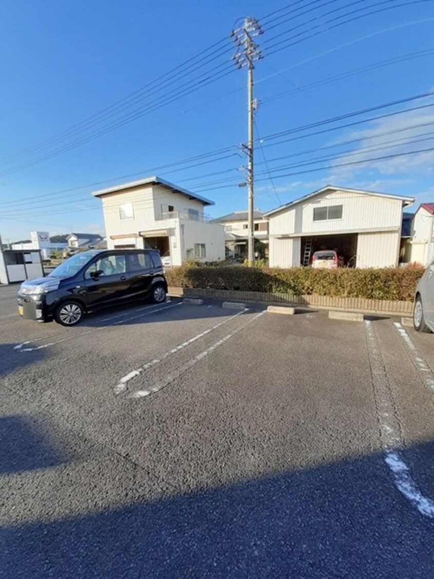 駐車場 エコライフ野地　第１号棟