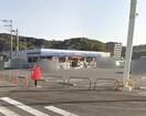 ローソン 南国岡豊小蓮店(コンビニ)まで981m コーポマナベ