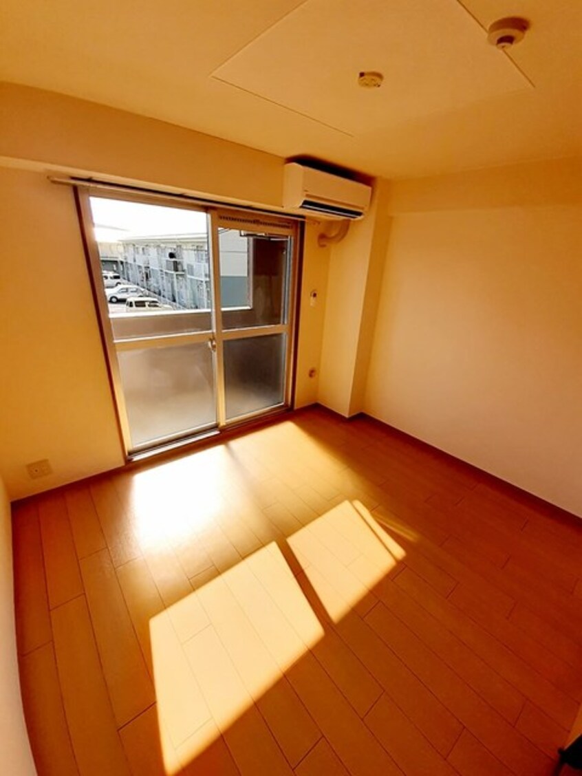  ウエスト　カレント