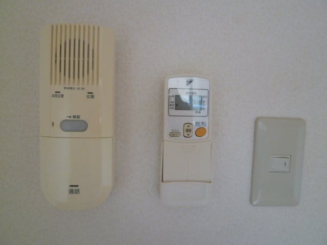 反転タイプ別室の写真です（105）。現況を優先します。 コートシマ A棟