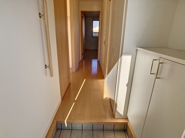 2024年1月撮影 シャーメゾン グラシャス B棟