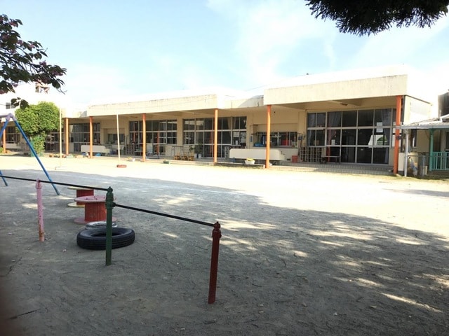 南国市立長岡西部保育所(幼稚園/保育園)まで696m シャーメゾン グラシャス B棟