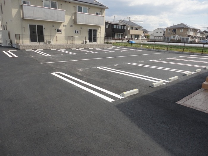 駐車場 ネオシャトー A棟