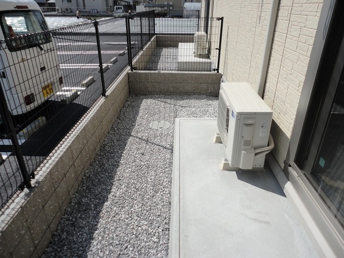 庭（専用庭） ネオシャトー A棟