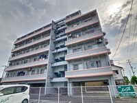 エスティーコート南国