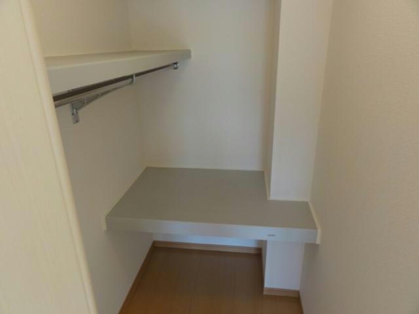  ESTRONDE(ｴｽﾄ･ﾛﾝﾄﾞ)