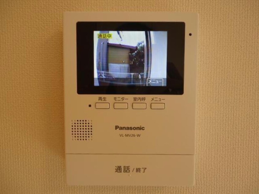  イースト・ウィング