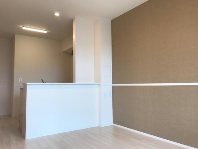  アヴァンス・アカツカ