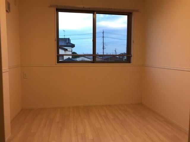  アヴァンス・アカツカ