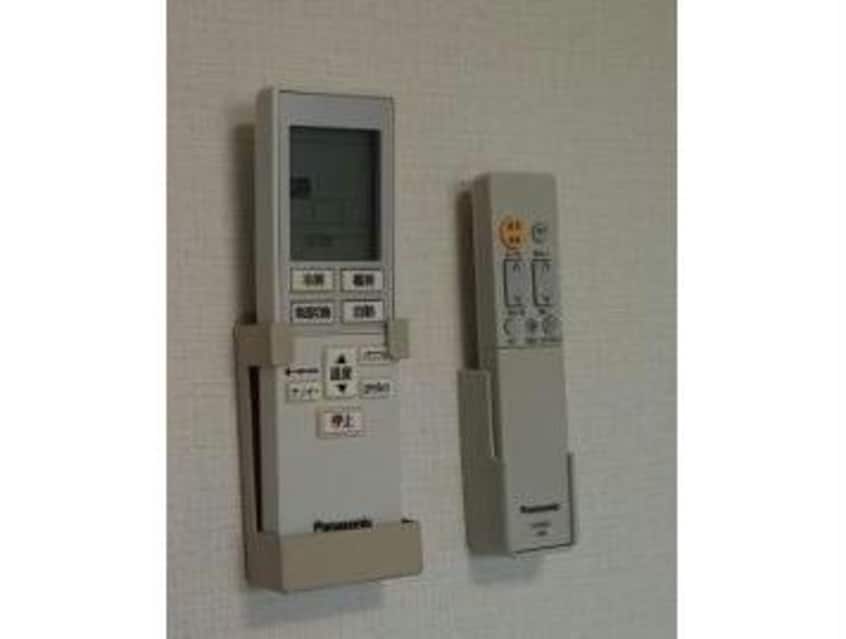  丸萬三番館