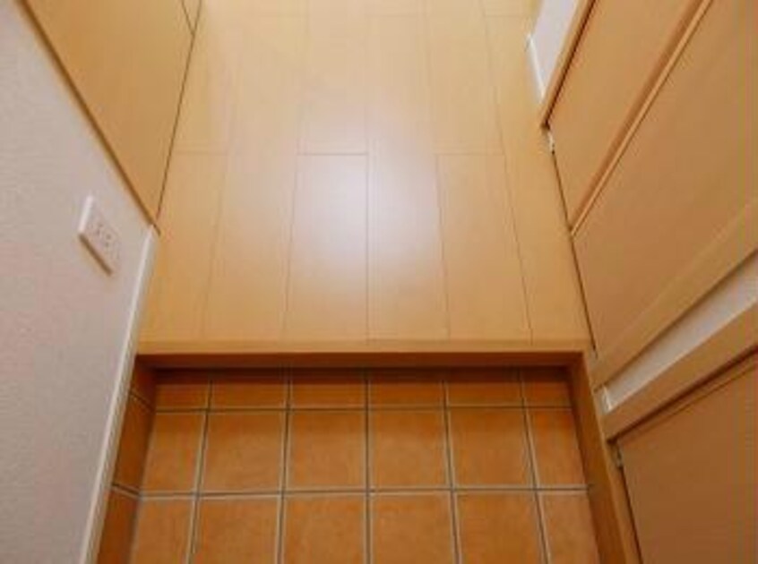  プラシード三宅