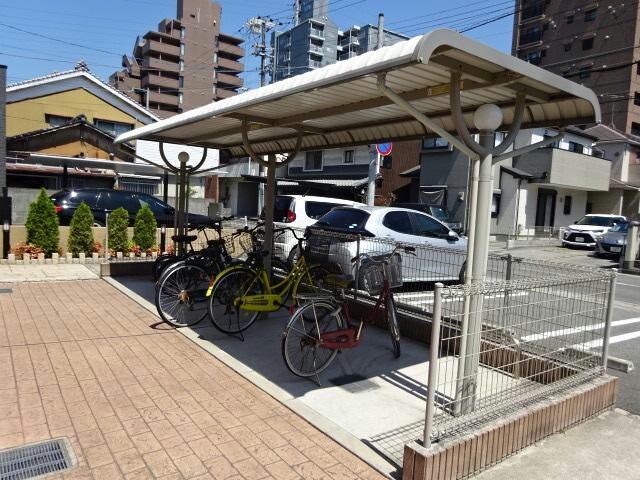  プラシード三宅