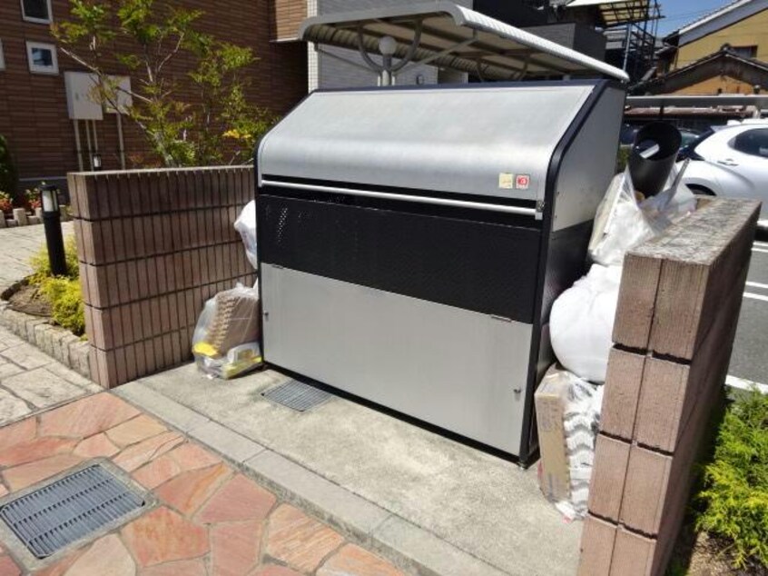  プラシード三宅