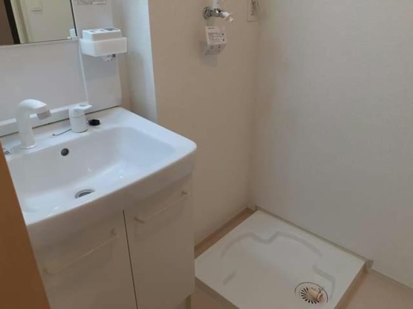  プラシード三宅