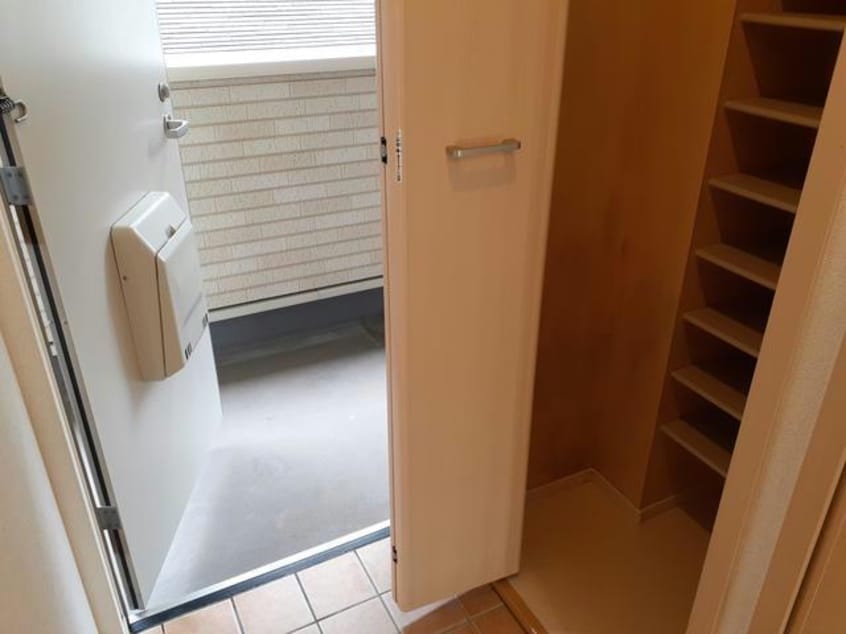  プラシード三宅