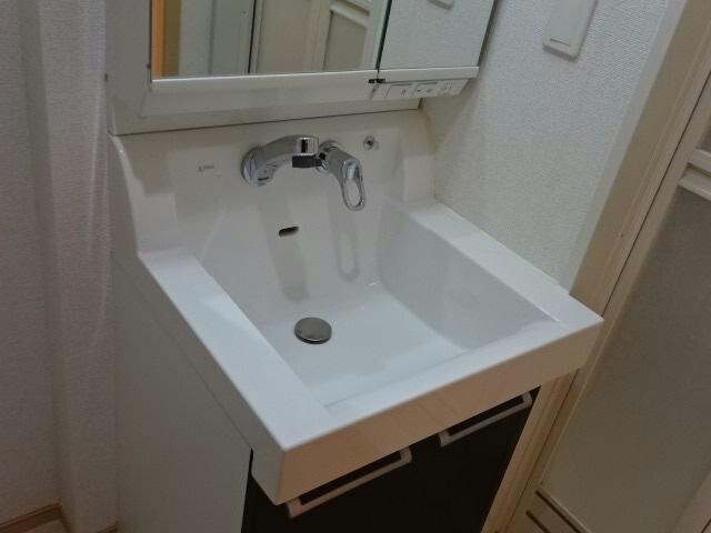  アグネス