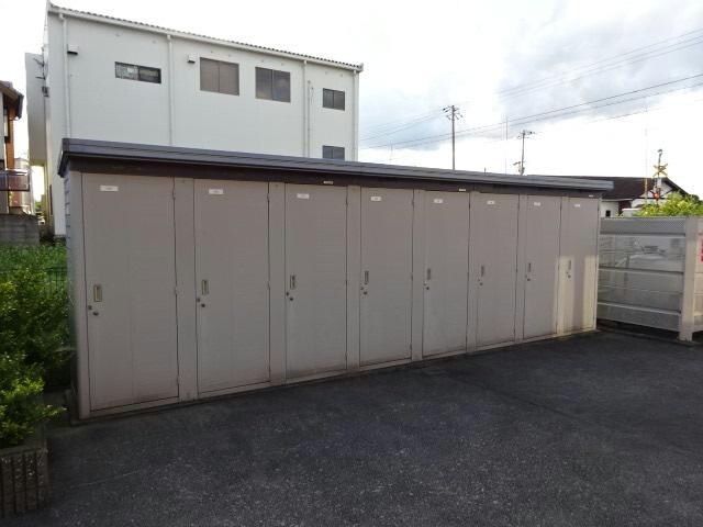 専用物置付き♪ リヴェールコート