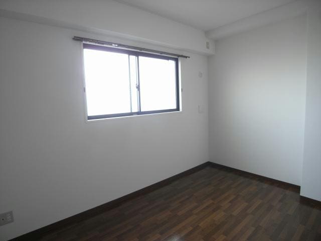  キャッスルコート飾磨弐番館