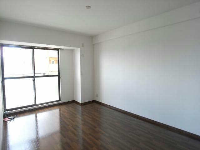  キャッスルコート飾磨弐番館