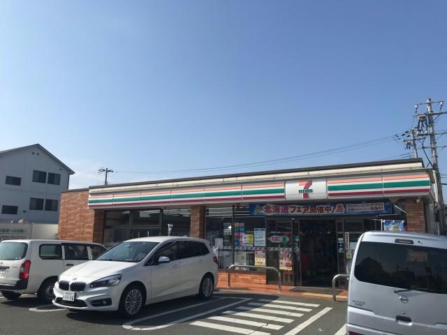 セブンイレブン姫路飾磨細江店(コンビニ)まで283m キャッスルコート飾磨弐番館