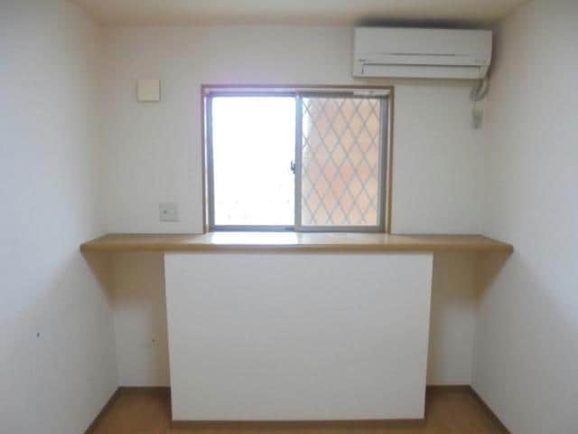  レオントポディウム　Ⅱ番館