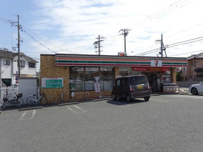 セブンイレブン姫路大津西土井店(コンビニ)まで731m フォレスト