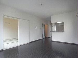  メゾンファミーユ　A