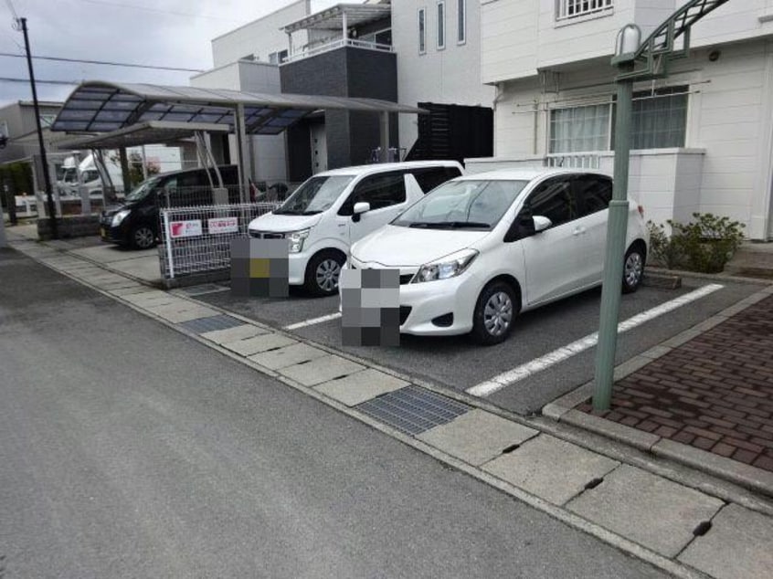  クレストール上野田　B