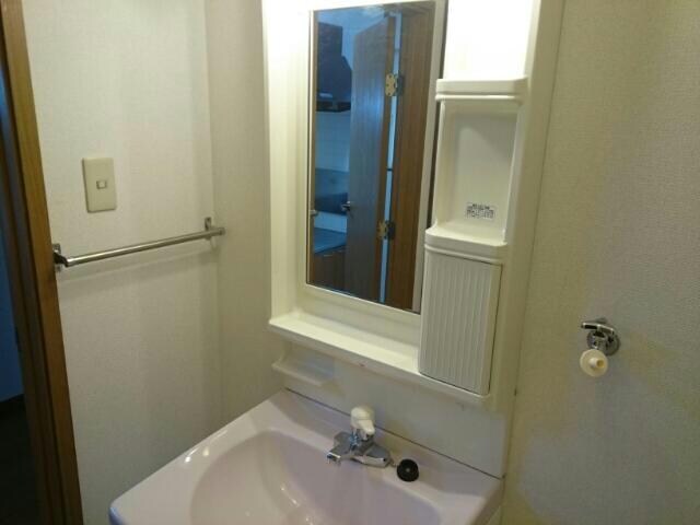  クレストール上野田　B