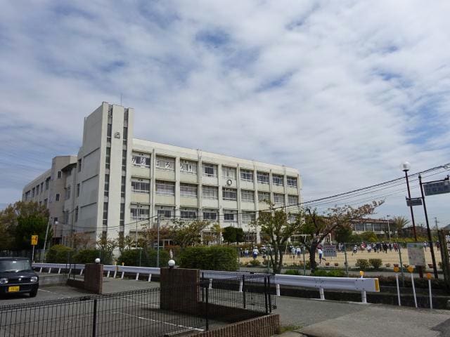 姫路市立大津茂小学校(小学校)まで587m ビーンズフィールド