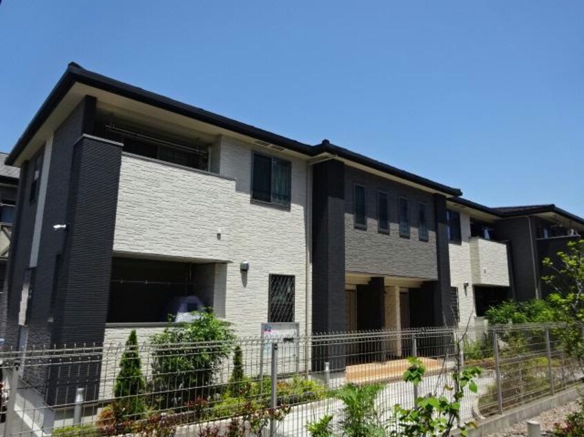  メゾン　ド　シュシュ　ウェスト