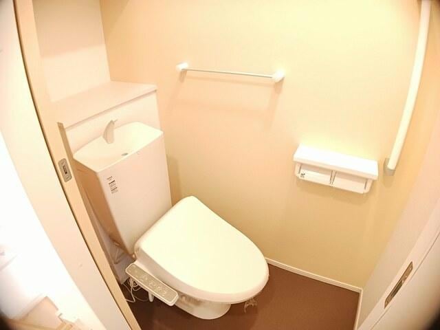  メゾン　ド　シュシュ　ウェスト