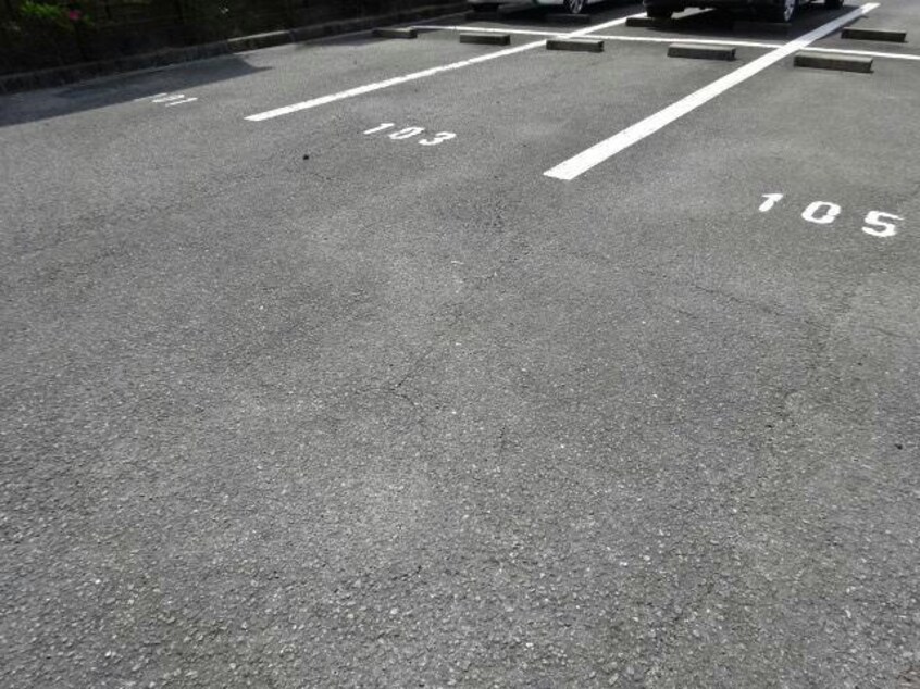  サンファミール西庄