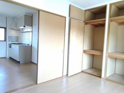  サンファミール西庄