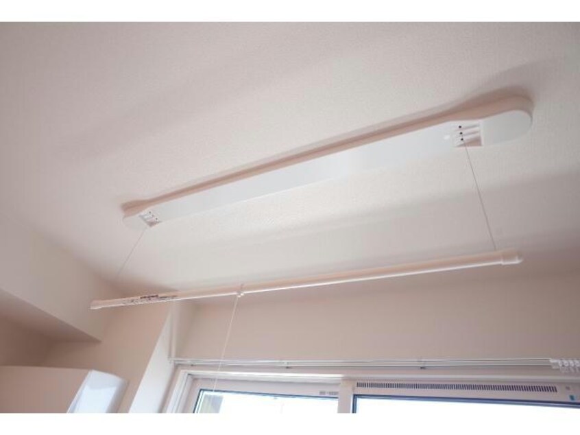 室内物干し D-Place西飾磨　Blossom