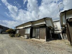 西庄甲高嶋平屋（二戸一西棟の東側）