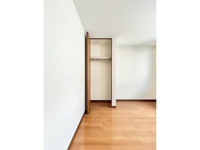  シャーメゾン阿成　B