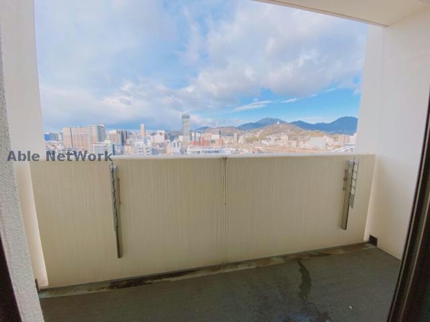  フォーエス本山