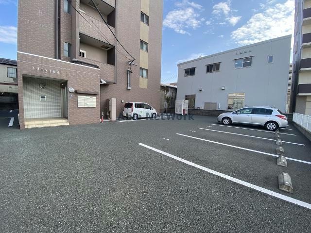  トリニティ近見