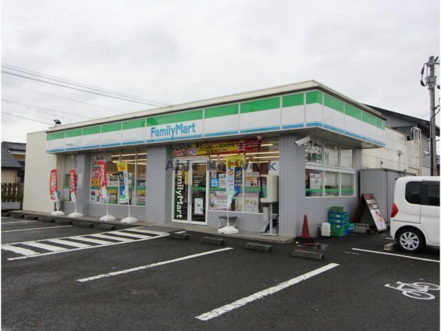 ファミリーマート都城鷹尾店(コンビニ)まで1631m 日豊本線/五十市駅 徒歩12分 2階 築20年